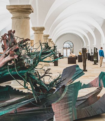 Besucherinnen und Besucher im Albertinum