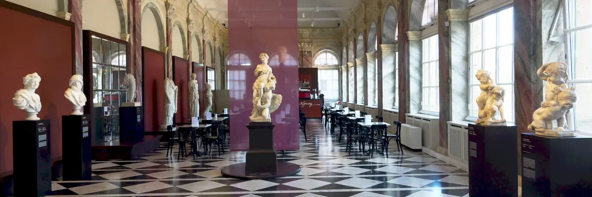 Ausstellungsansicht im Café Algarotti